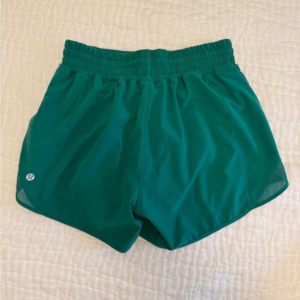 lululemon athletica hotty hot shorts 4”